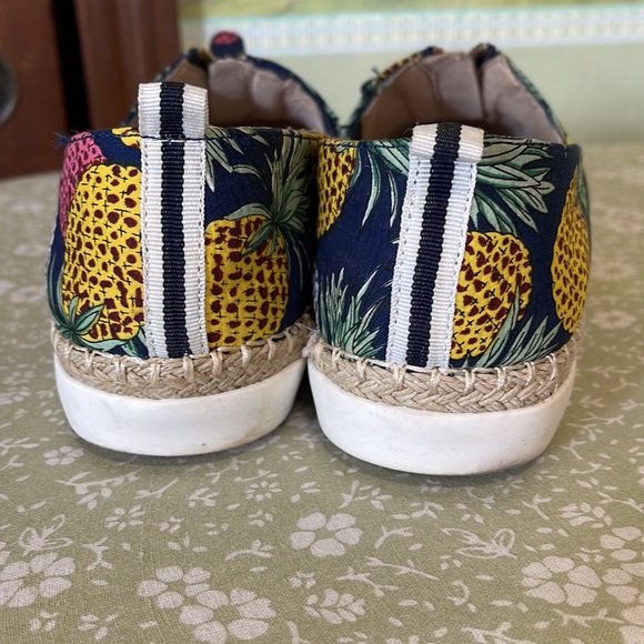 Tropical print shoes - Picture 3 of 3